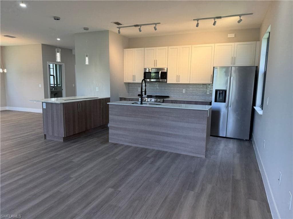 9908 Portofino CIR-6