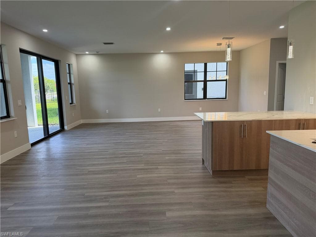 9908 Portofino CIR-7