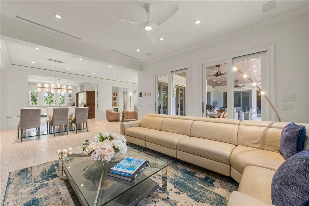 545 Lighthouse WAY-14