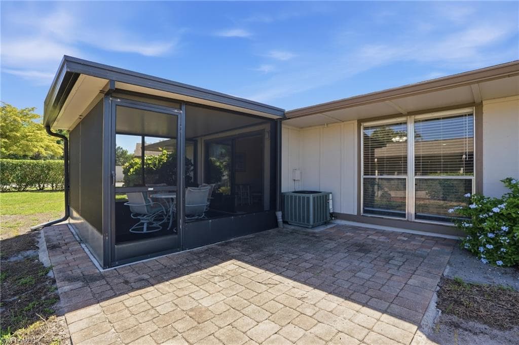 4289 Island CIR 1-32