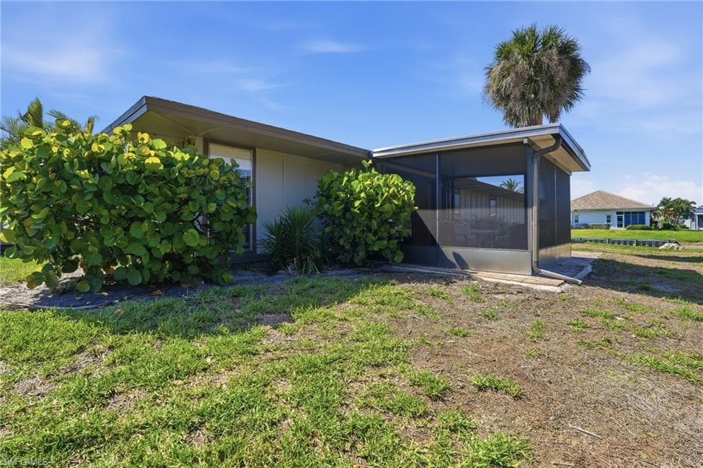 4289 Island CIR 1-36