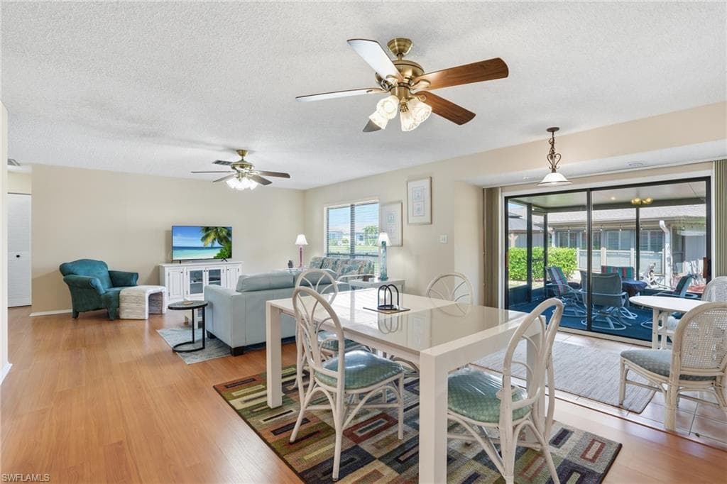 4289 Island CIR 1-10