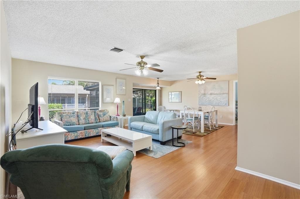 4289 Island CIR 1-7