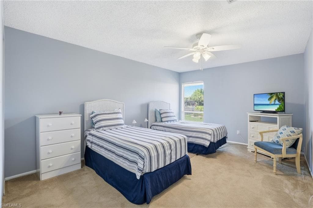 4289 Island CIR 1-24