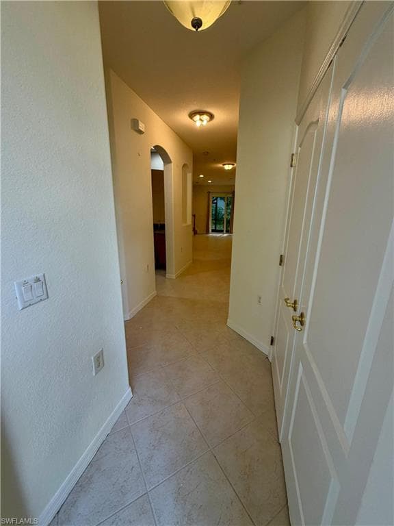 4381 Lazio WAY 502-16