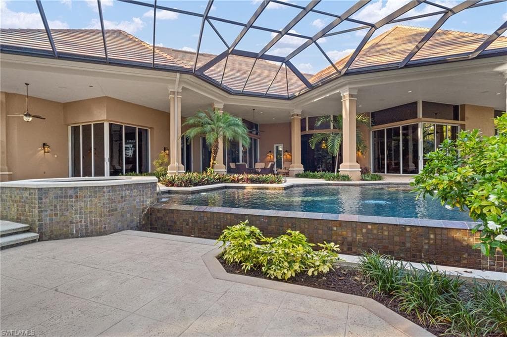 4457 Club Estates DR-25