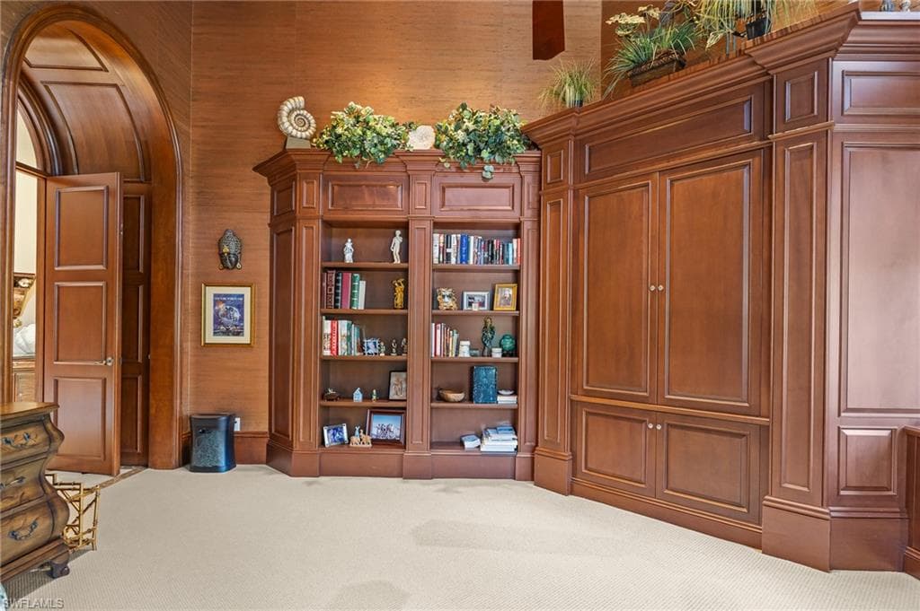 4457 Club Estates DR-36