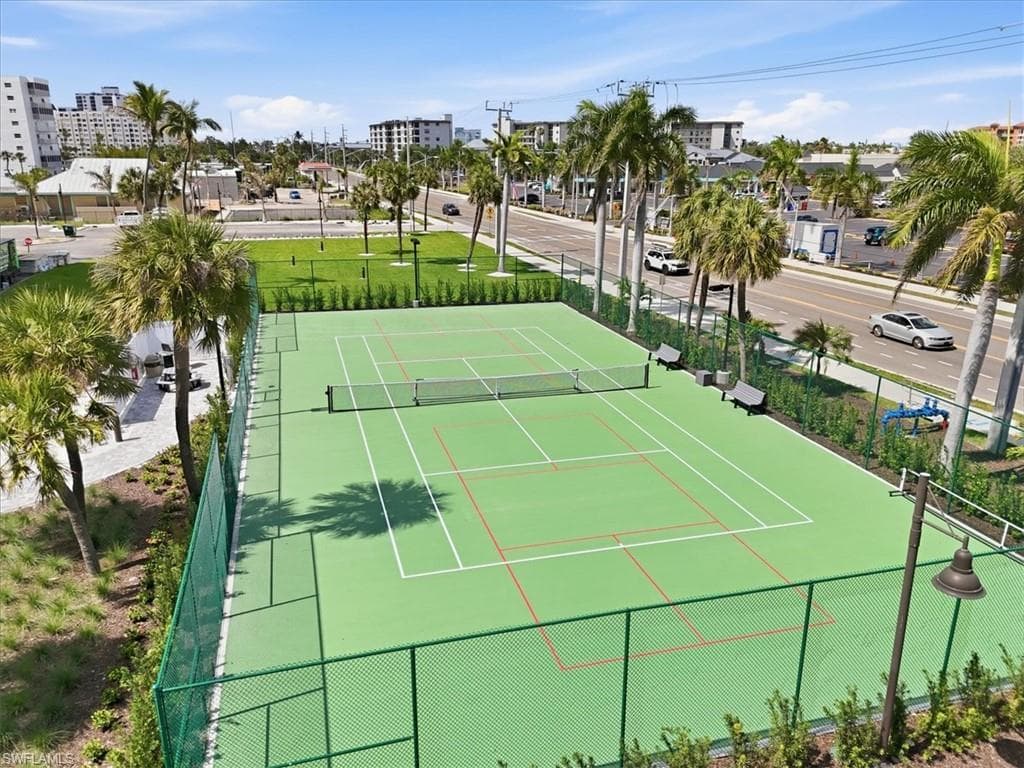 7148 Estero BLVD 423-15