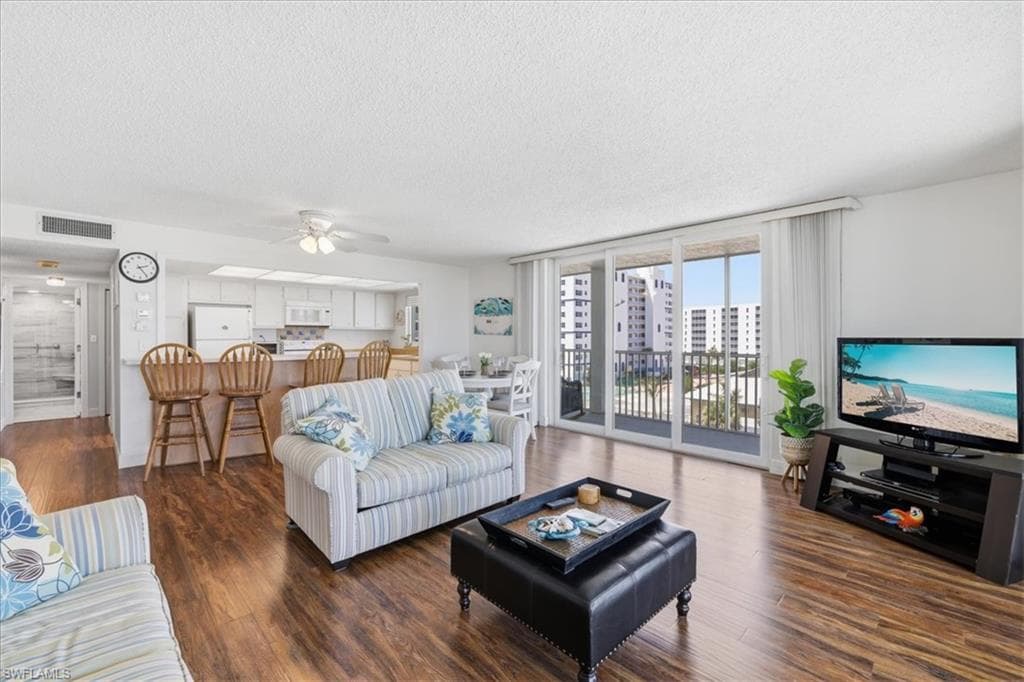 7148 Estero BLVD 423-14