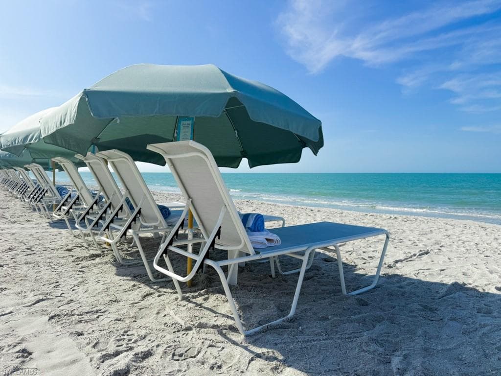 28511 Calabria CT 202-42