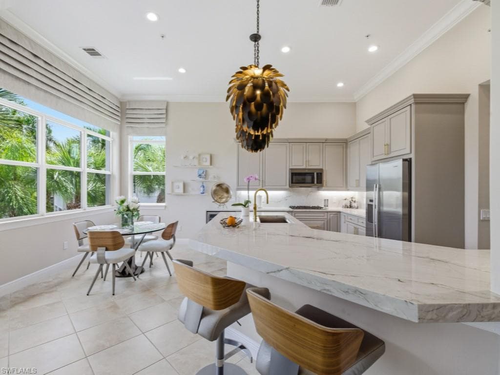 28511 Calabria CT 202-8