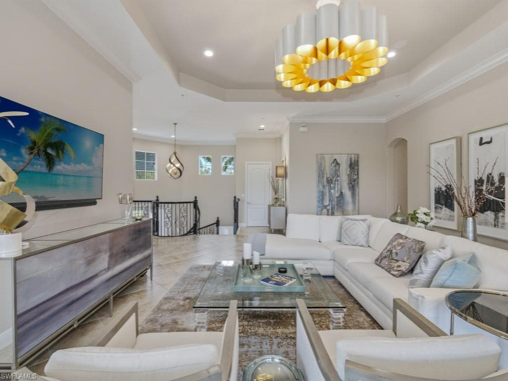 28511 Calabria CT 202-7