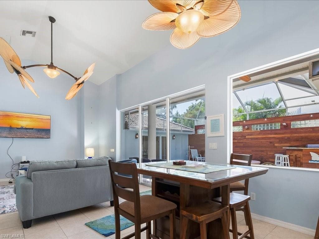 1309 Briarwood CT-25