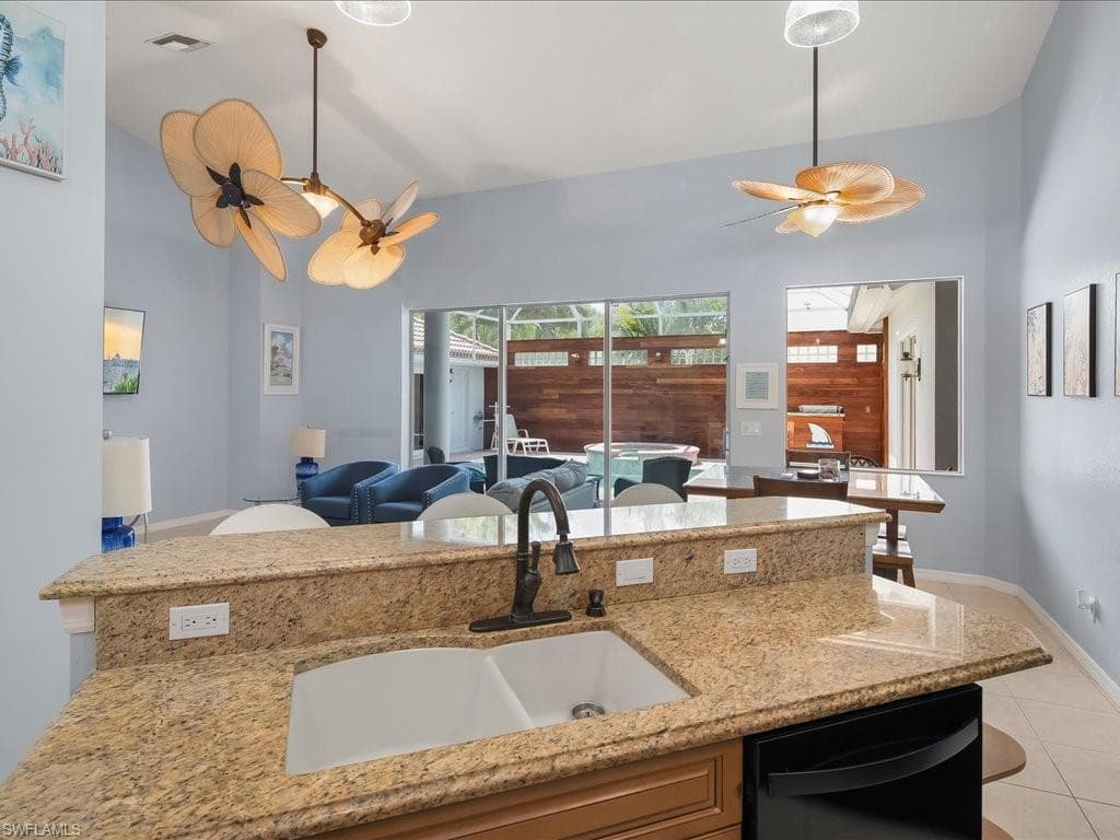 1309 Briarwood CT-29