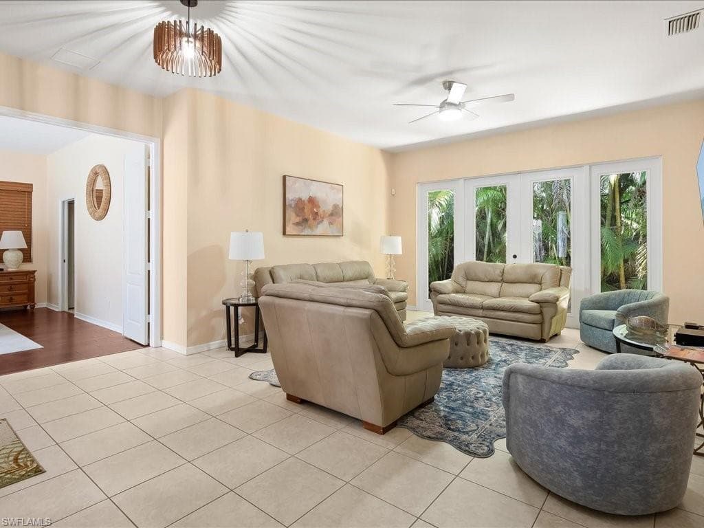 1309 Briarwood CT-17
