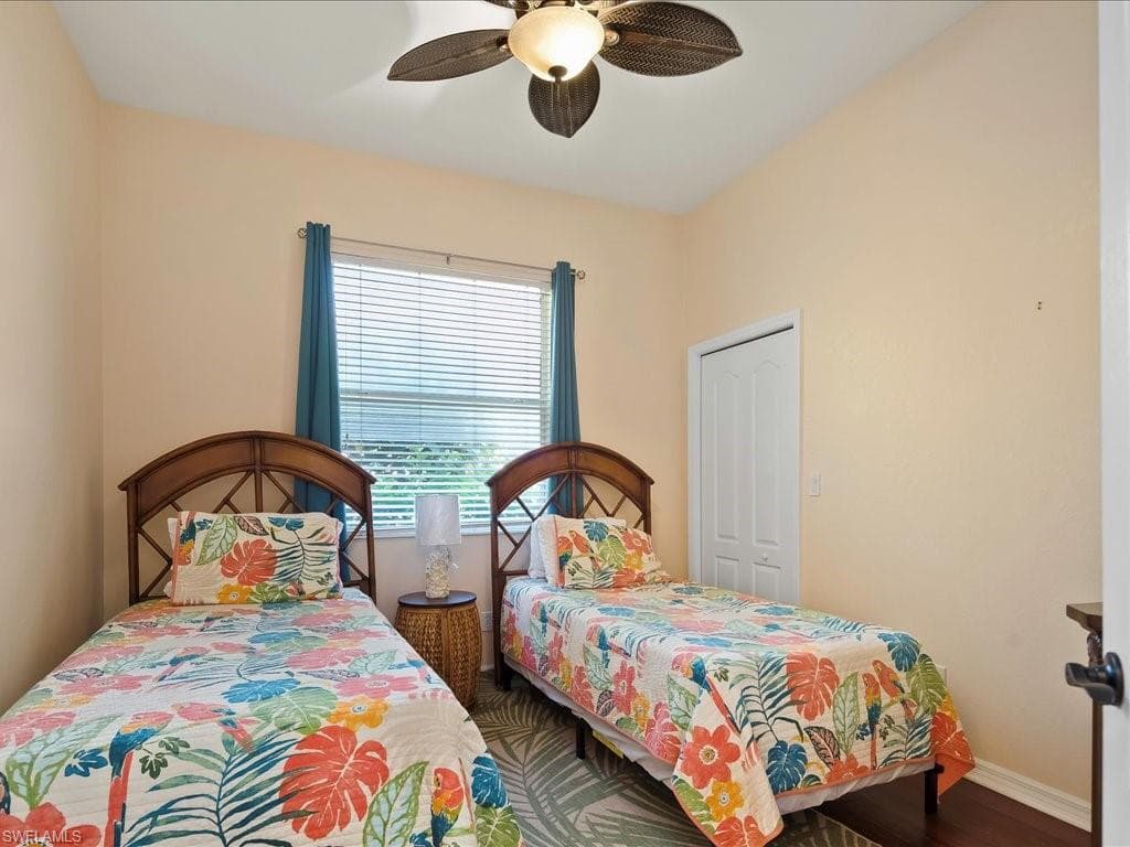 1309 Briarwood CT-36