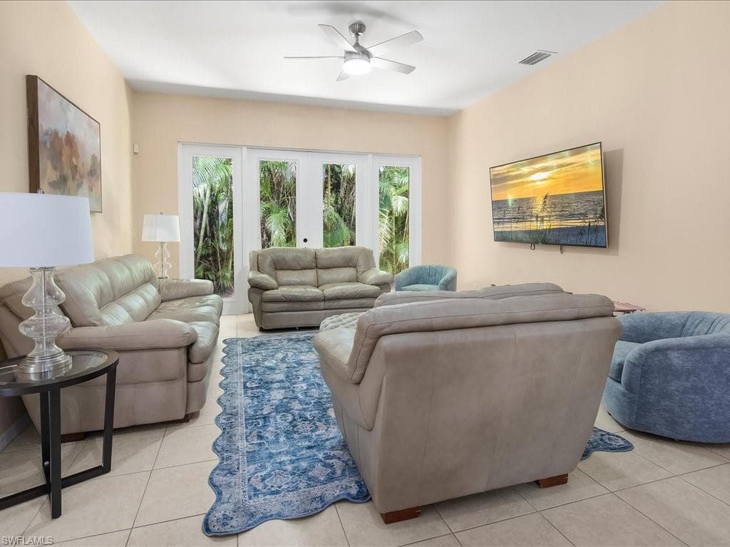 1309 Briarwood CT-18