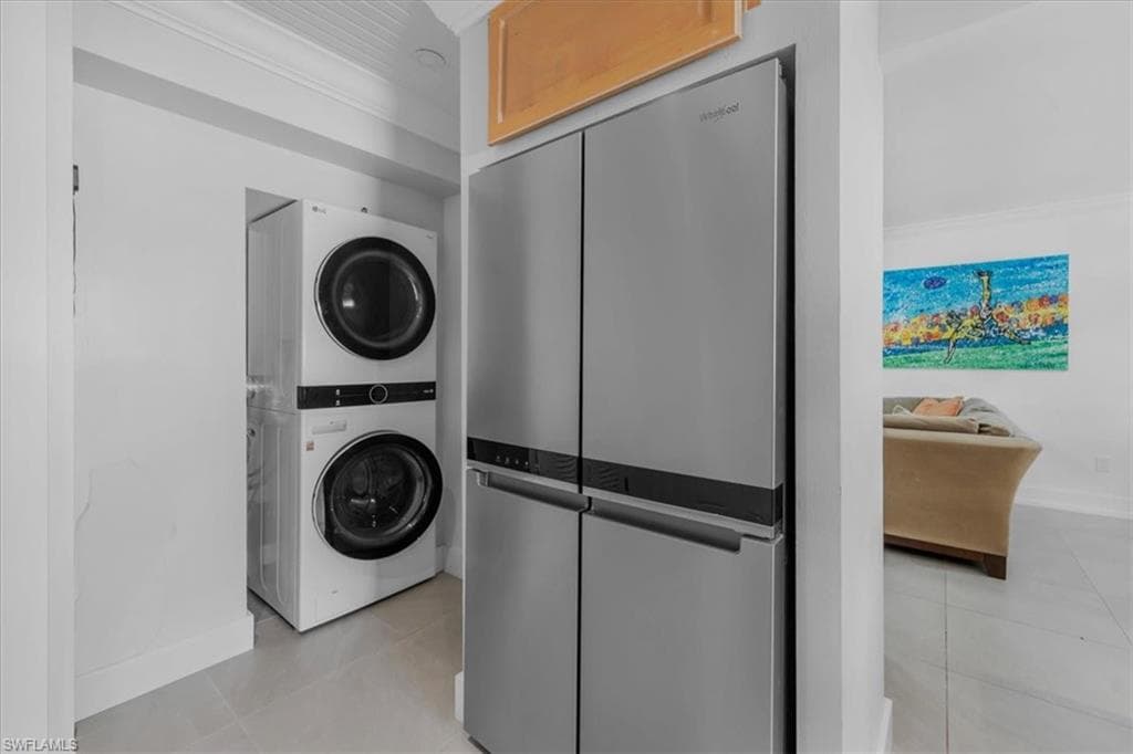 7165 Columbia CIR E-22