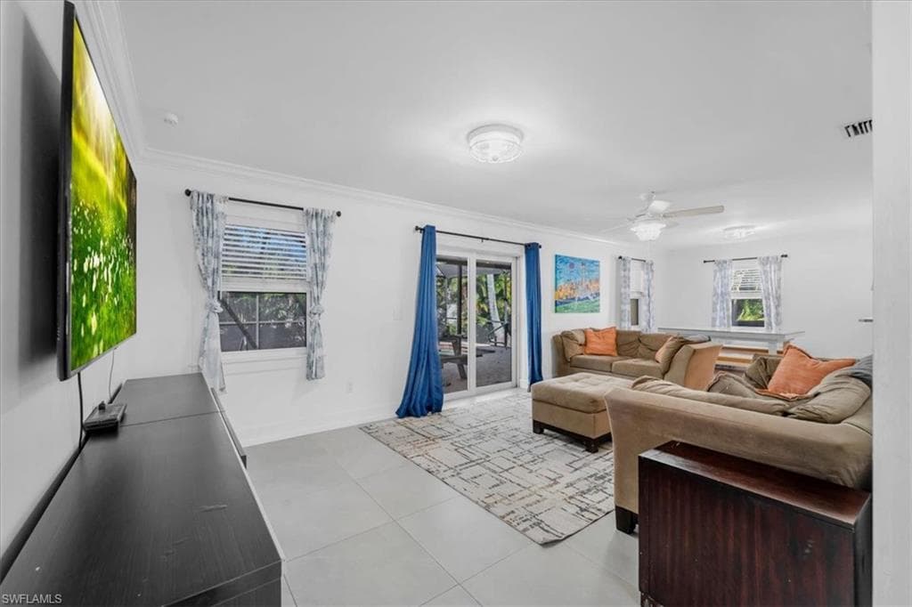 7165 Columbia CIR E-16