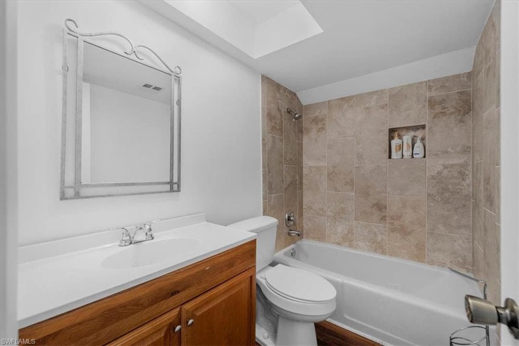 7165 Columbia CIR E-27