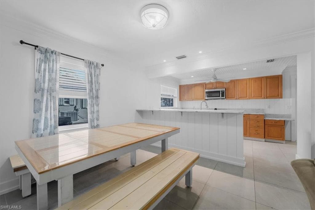 7165 Columbia CIR E-19