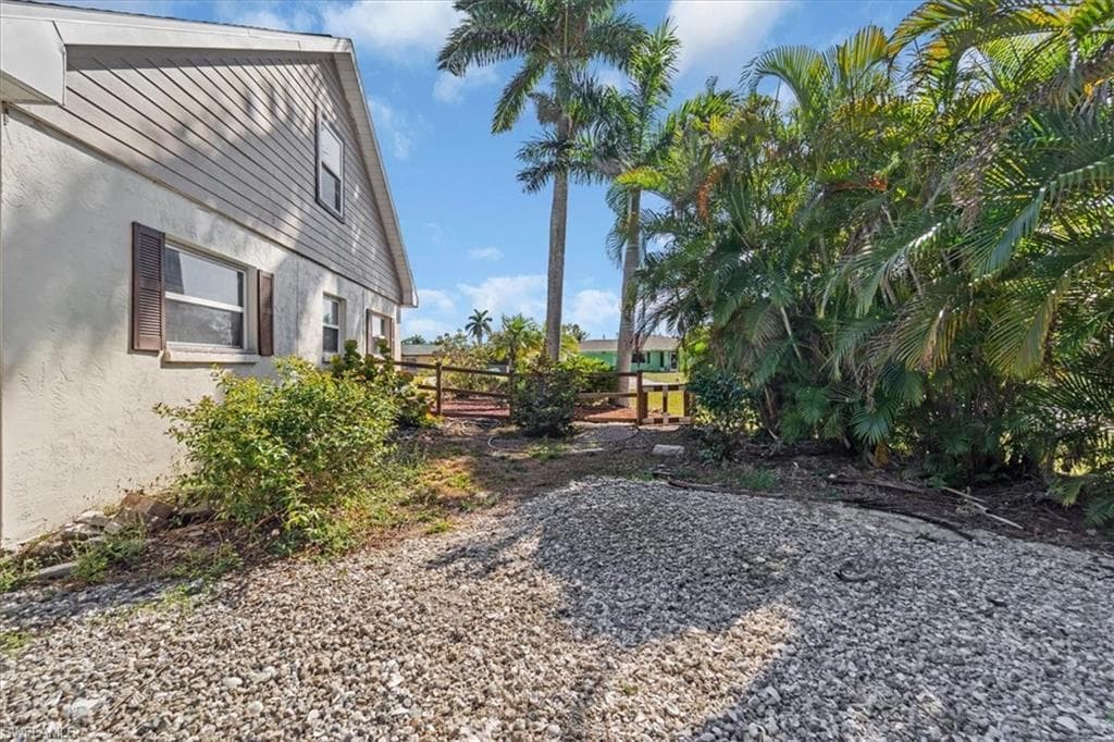 7165 Columbia CIR E-38