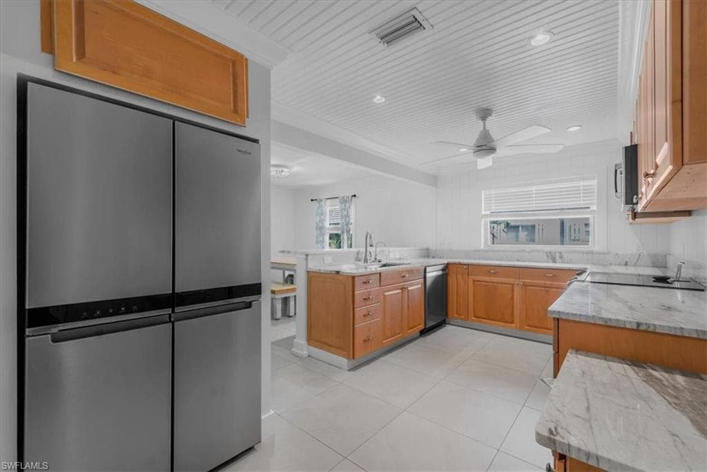 7165 Columbia CIR E-24