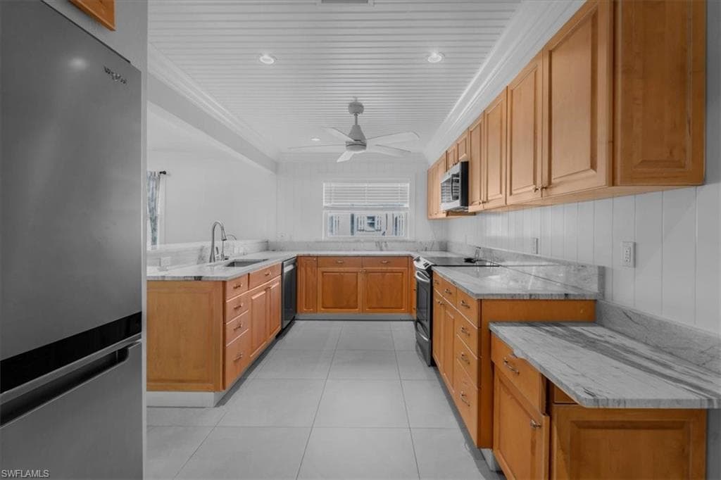 7165 Columbia CIR E-20