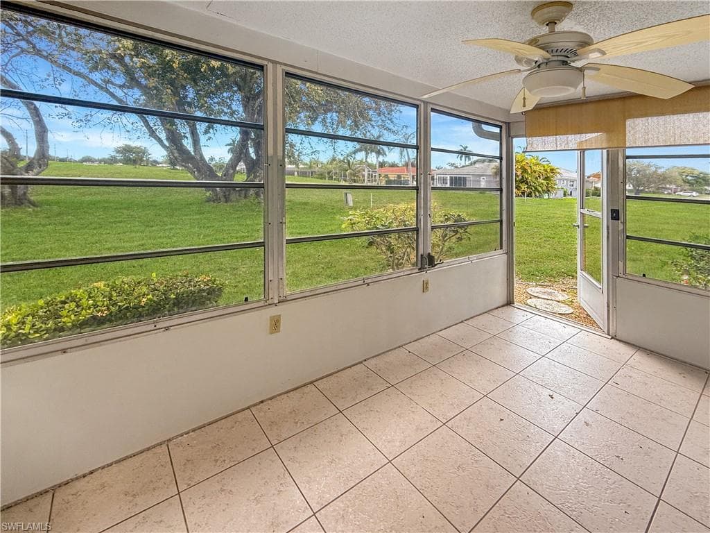 1398 Myerlee Country Club BLVD-5