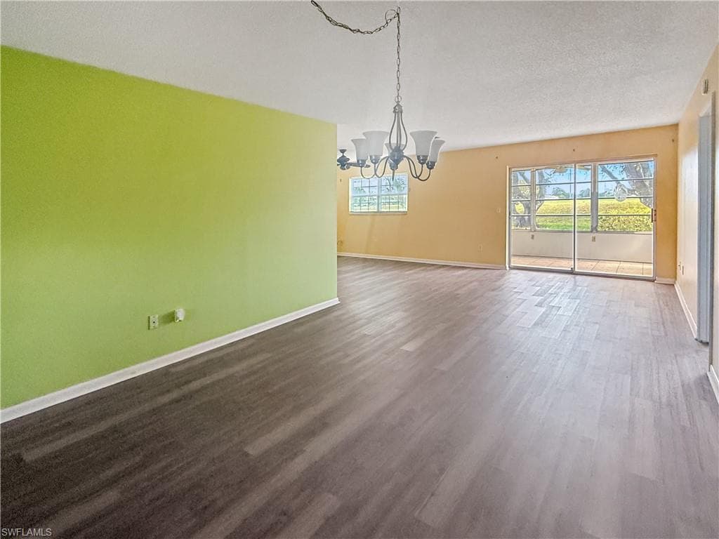 1398 Myerlee Country Club BLVD-8