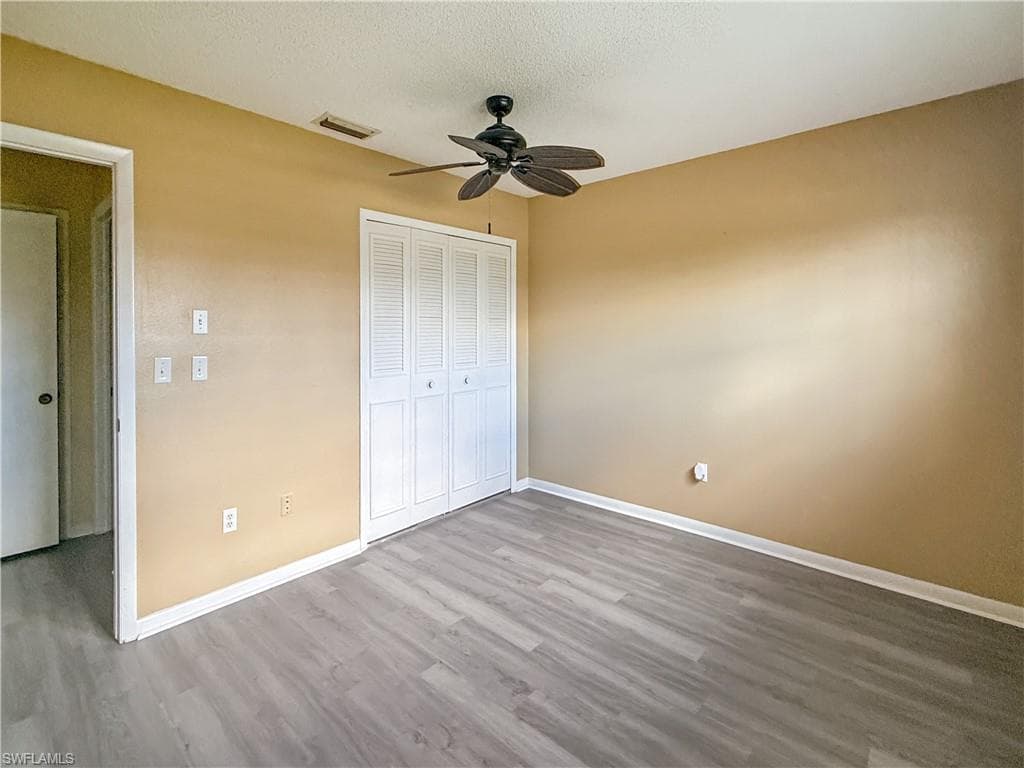 1398 Myerlee Country Club BLVD-17