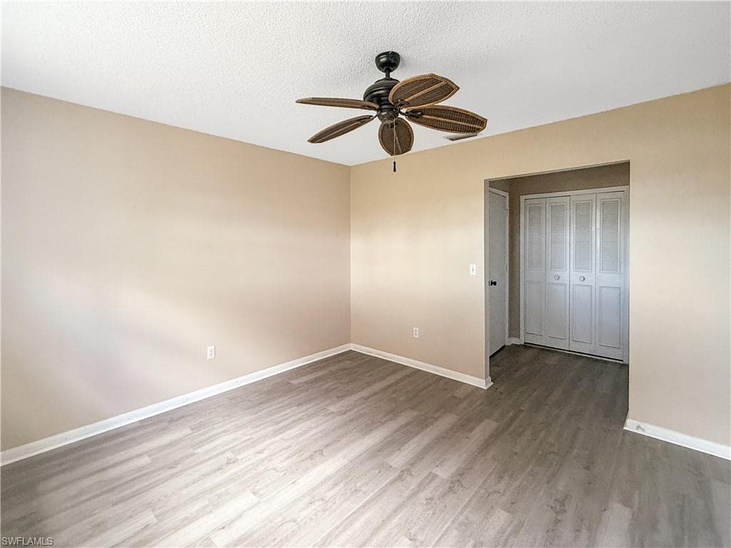 1398 Myerlee Country Club BLVD-14