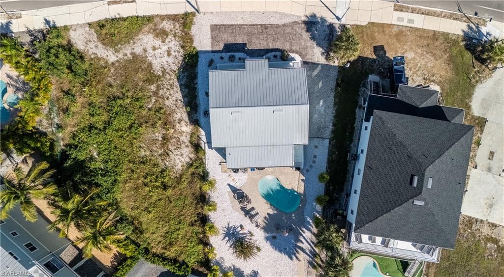 6030 Estero BLVD-31