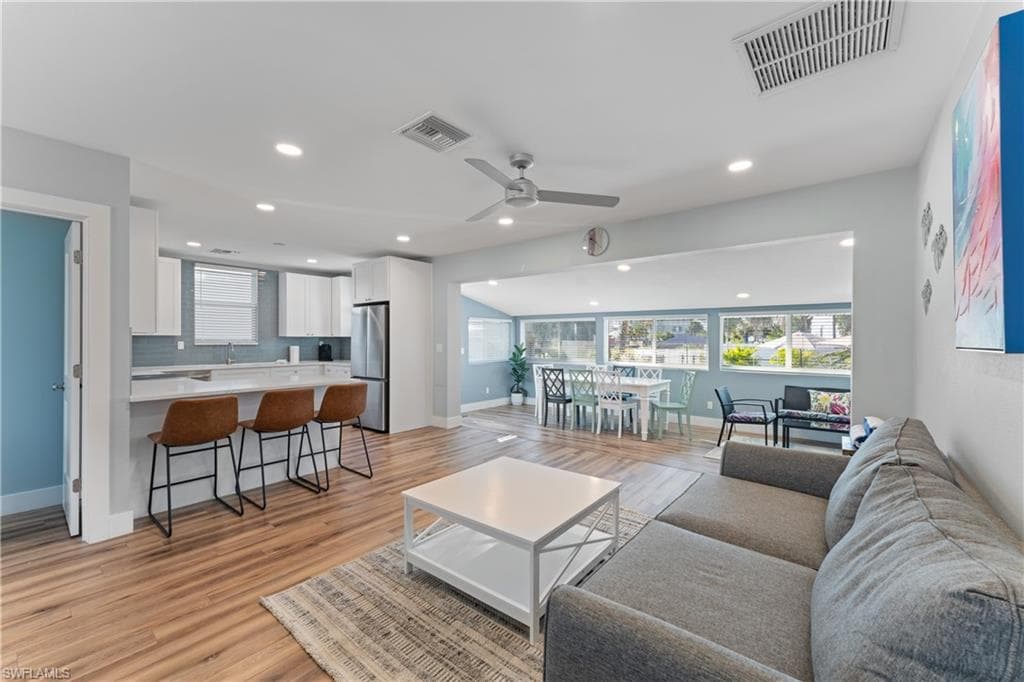 6030 Estero BLVD-13