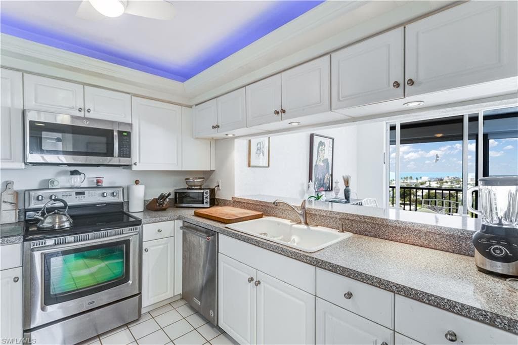 4753 Estero BLVD 905-12