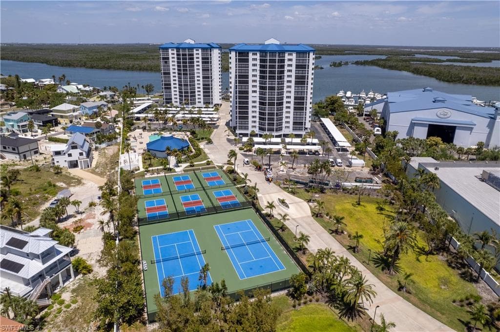 4753 Estero BLVD 905-21