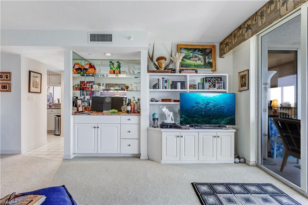 4753 Estero BLVD 905-6