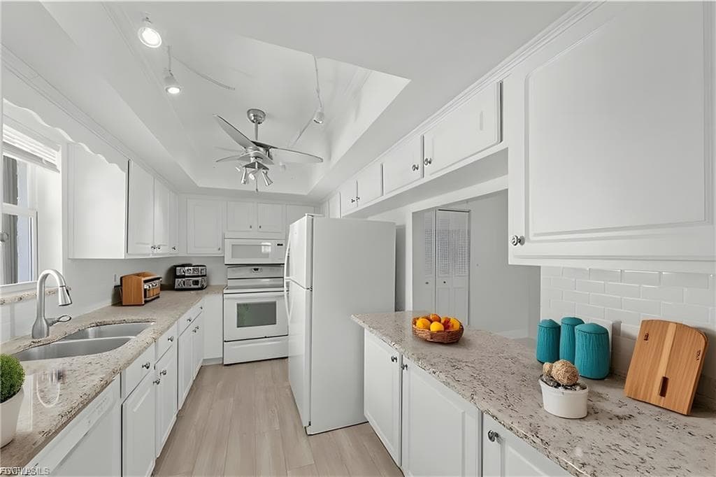 3045 Estero BLVD 7D-19