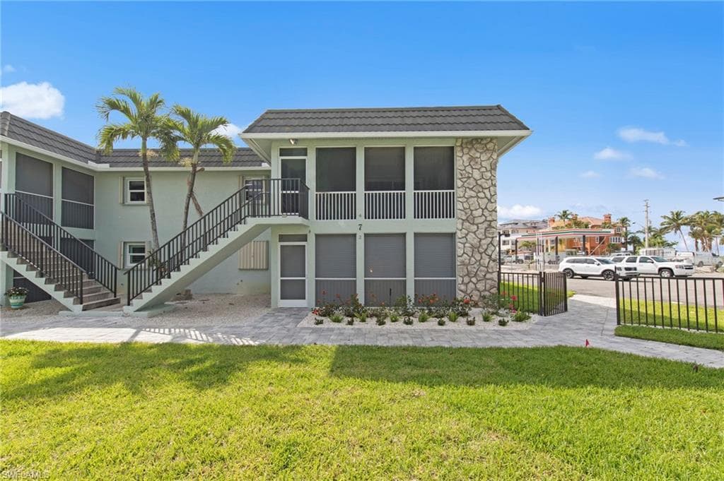3045 Estero BLVD 7D-6