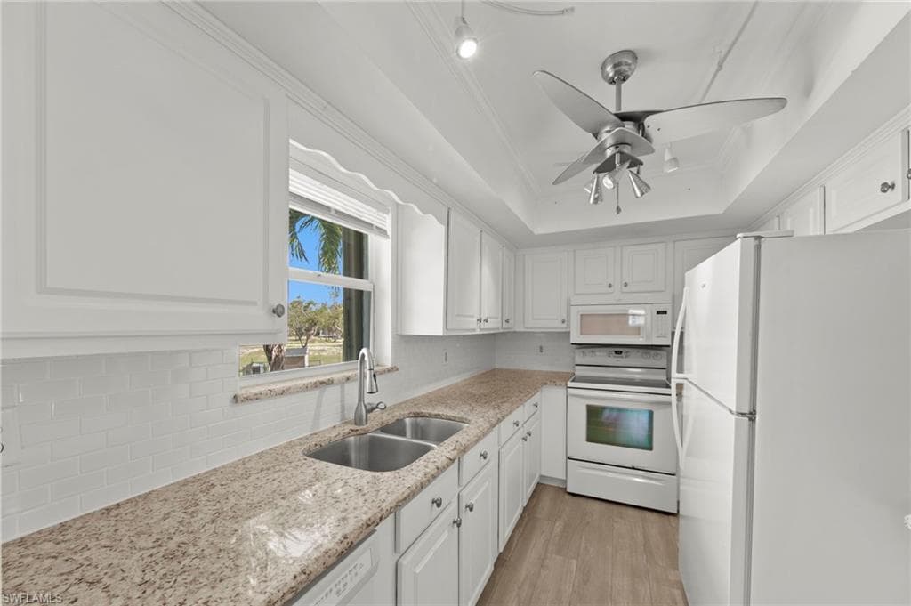 3045 Estero BLVD 7D-21