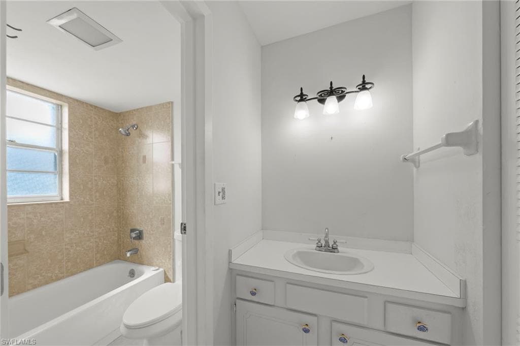 3045 Estero BLVD 7D-29