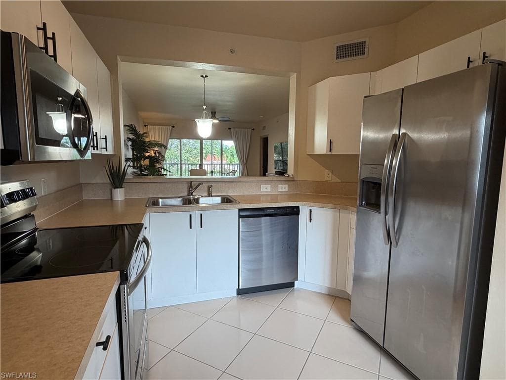 7839 Regal Heron CIR 202-2