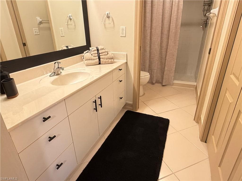 7839 Regal Heron CIR 202-10