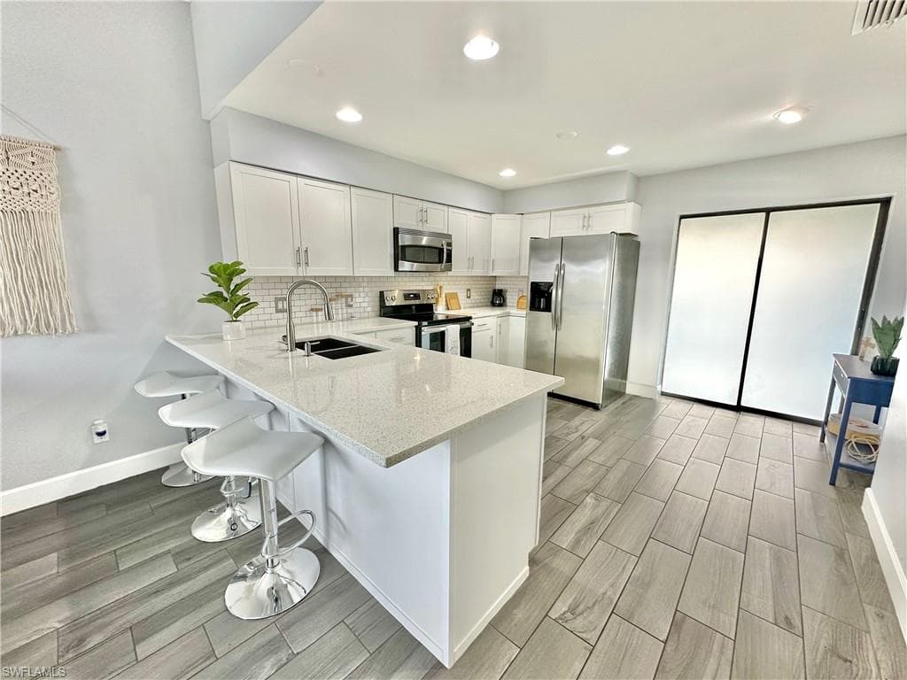 4903 Vincennes ST 210-2