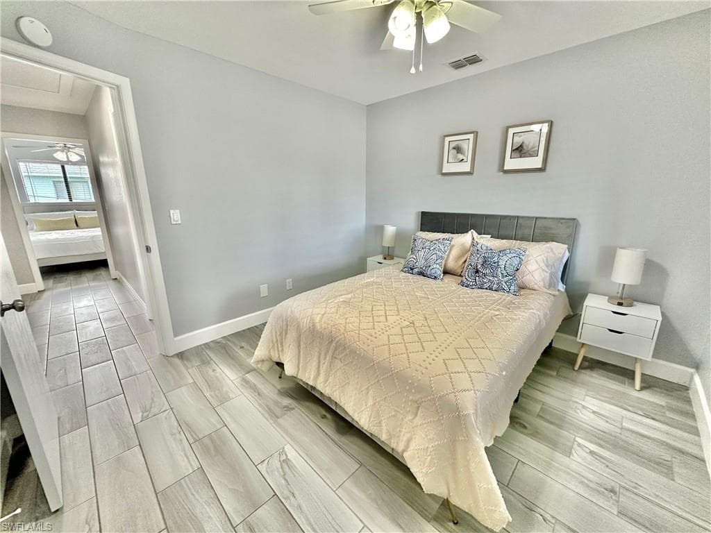 4903 Vincennes ST 210-4