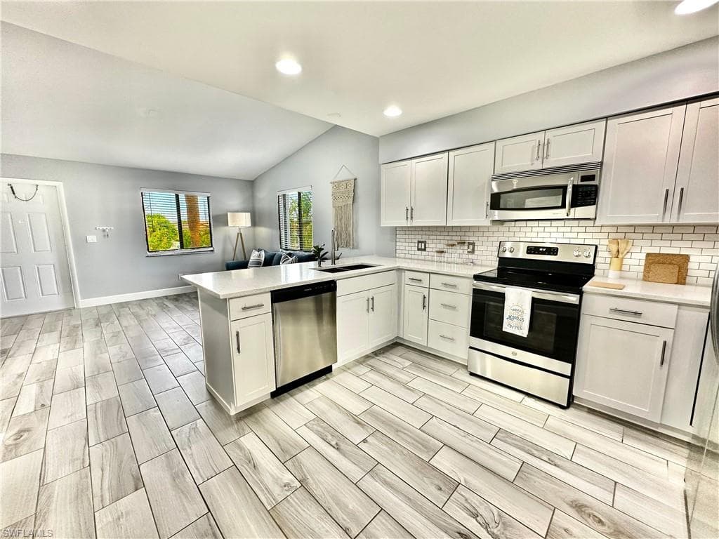 4903 Vincennes ST 210-3