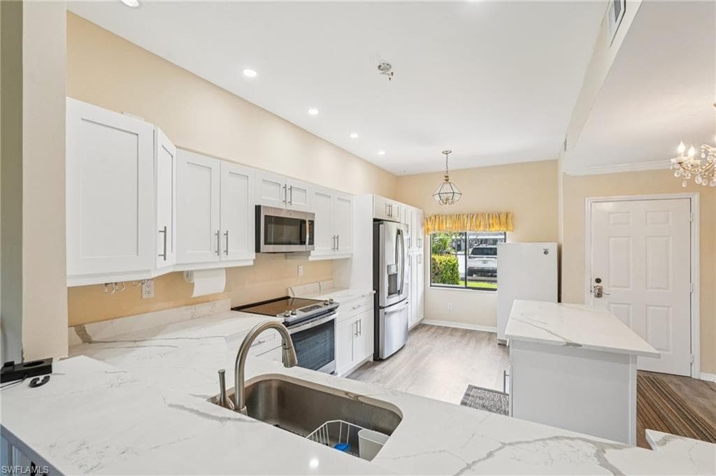 7340 Coventry CT 809-6