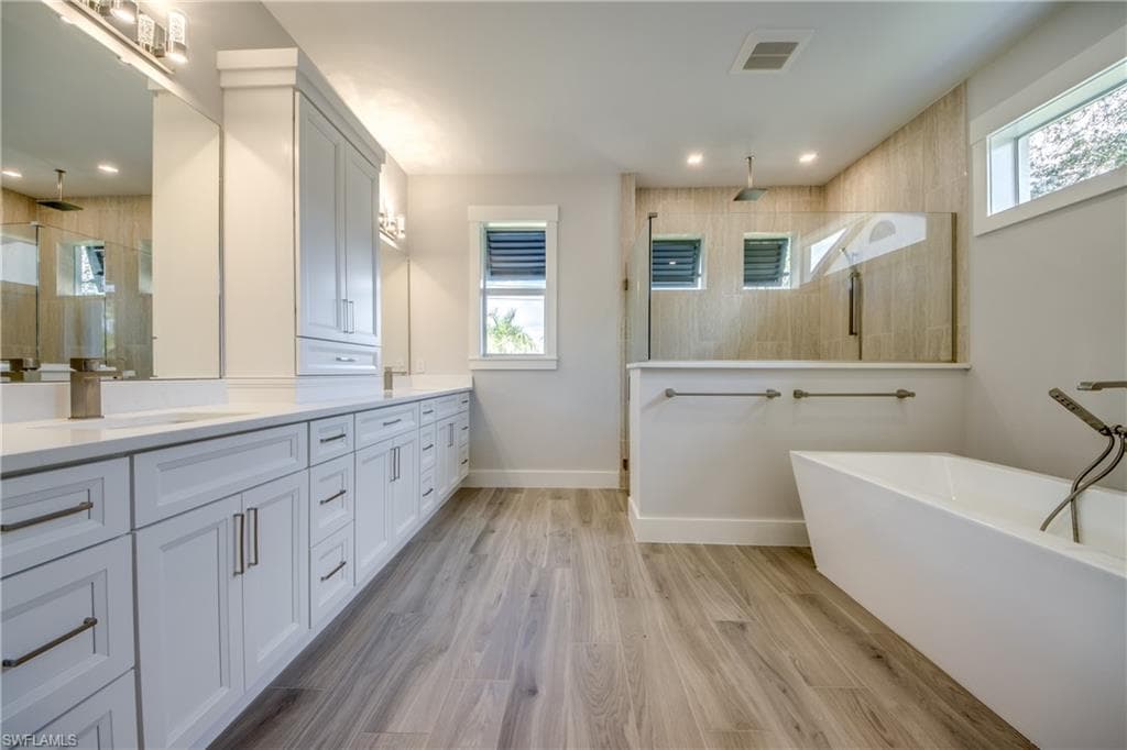 5314 Colonade CT-22