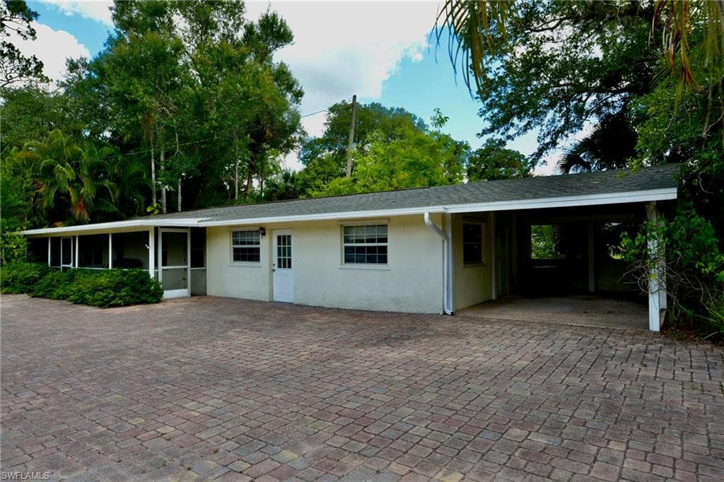 18220 Elmwood DR-34