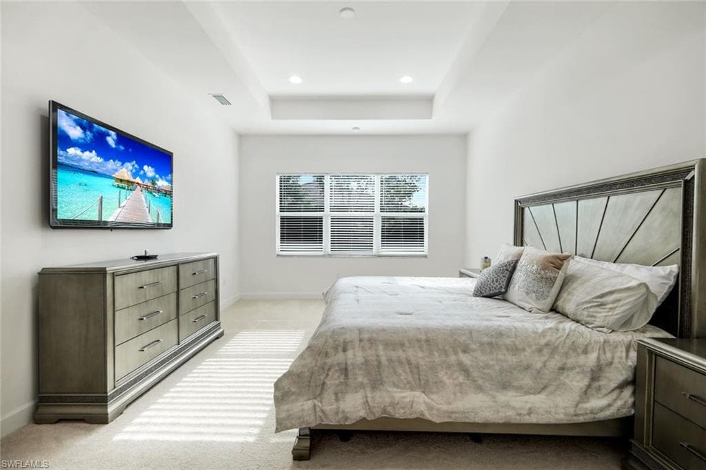 28604 Moraga LN-22